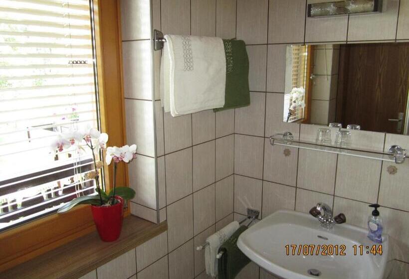 پانسیون Gästehaus Holzfeind