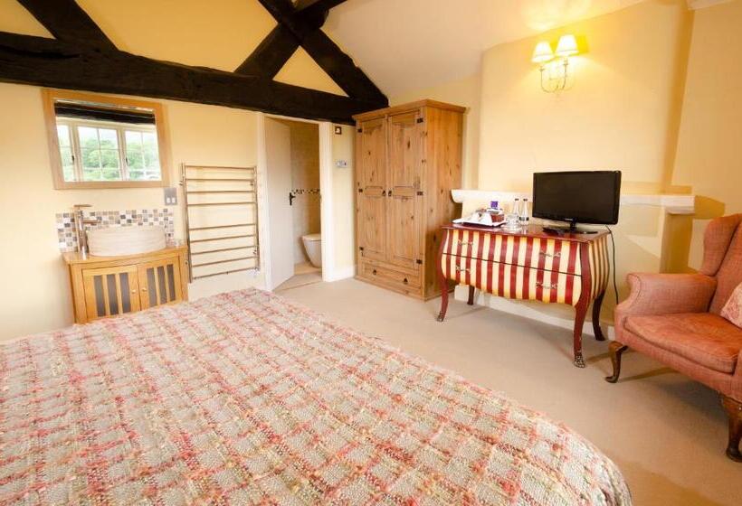 Общежитие Eltermere Inn