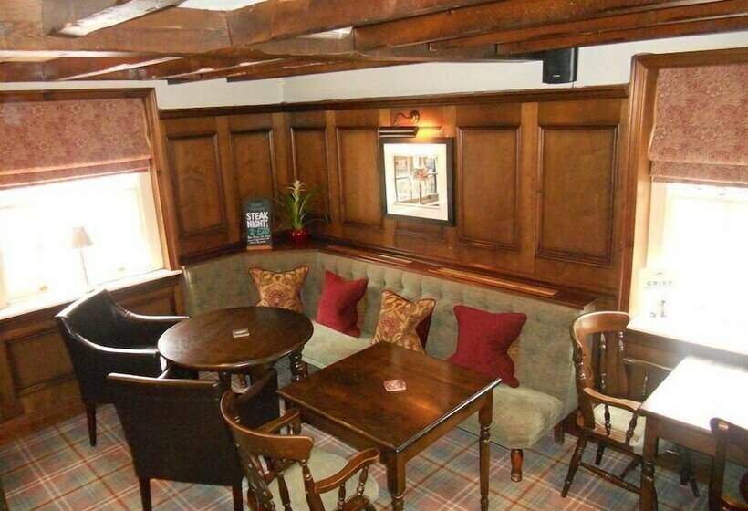 فندق صغير The Crown Inn