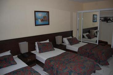 Daraghmeh Hotel Apartments  Wadi Saqra
