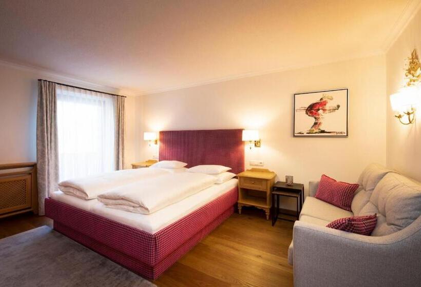 پانسیون Garni Edelweiss