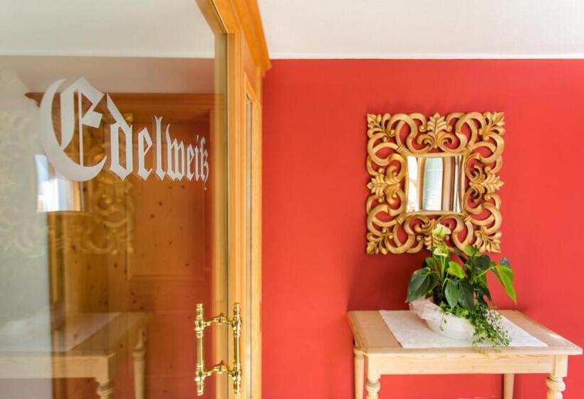 پانسیون Garni Edelweiss