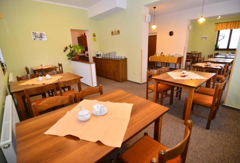 پانسیون Penzion Bona