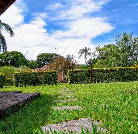 ペンション Pousada Vila Minas