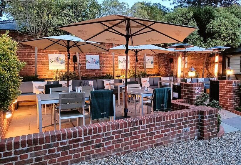 پانسیون The Linden Stansted