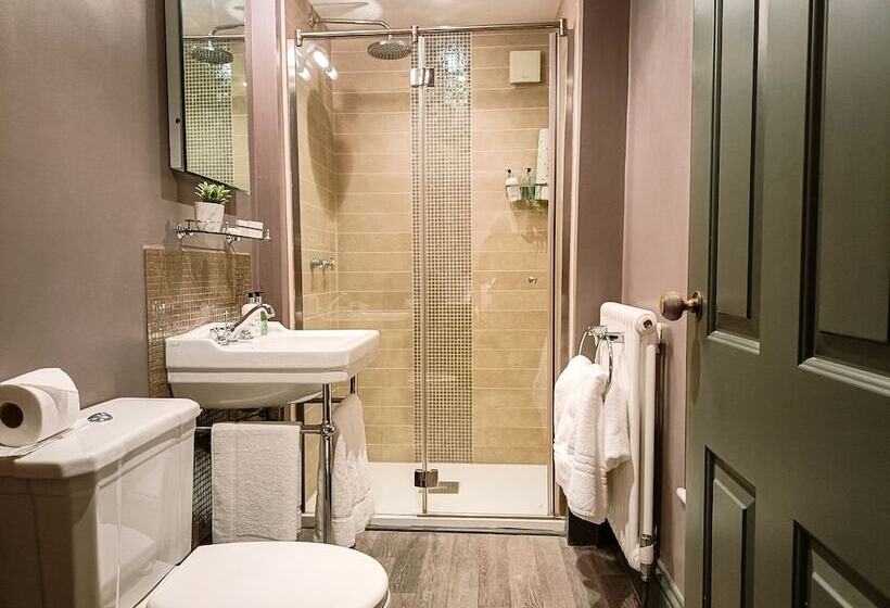 پانسیون The Linden Stansted