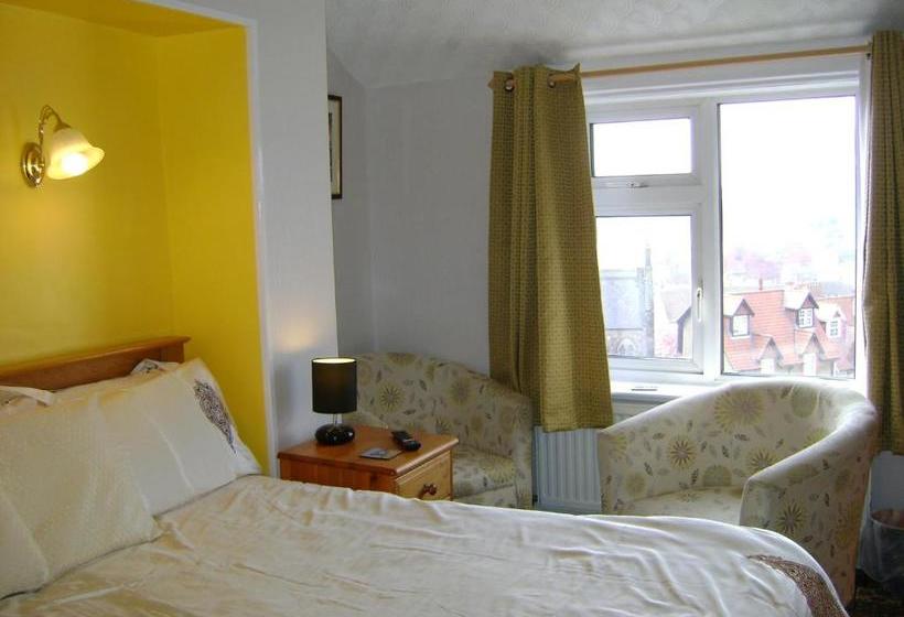 بنسيون The Wharncliffe