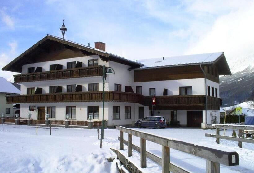 Pension Tilly