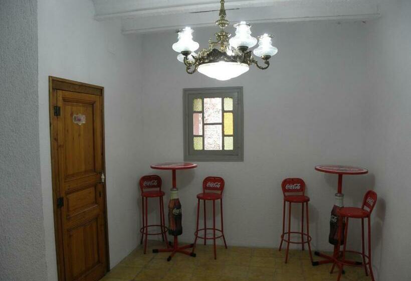 بنسيون Hostal Cal Pla