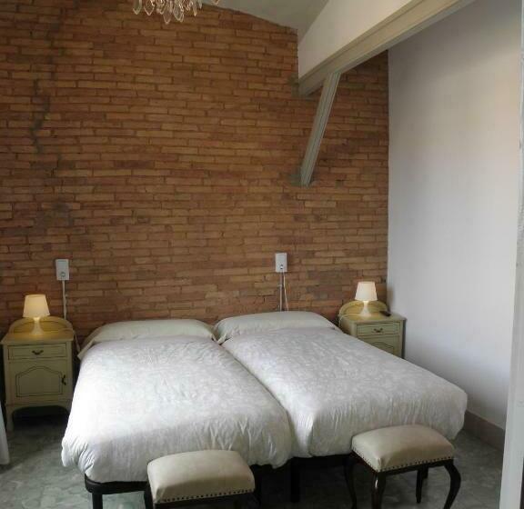بنسيون Hostal Cal Pla