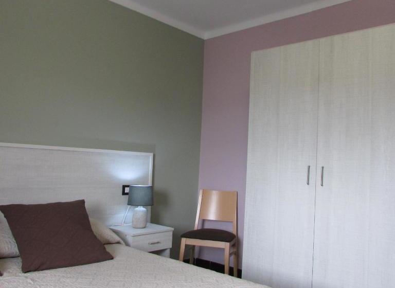 بنسيون Hostal Can Bassalis