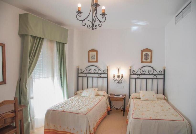 بنسيون Hostal Dp El Pilar