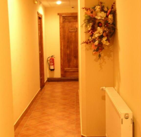 پانسیون Hostal Xaloa Orio