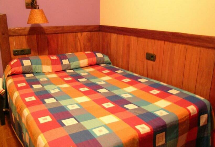 پانسیون Hostal Xaloa Orio