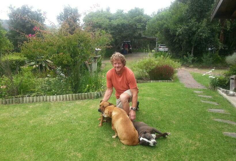 پانسیون Piesang Valley Lodge