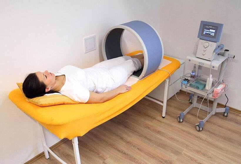 پانسیون Villa Walir   Spa Hotel Garni Superior