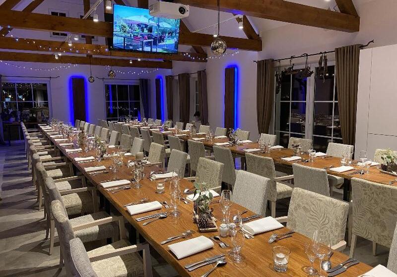 پانسیون Zum Schlangenkönig