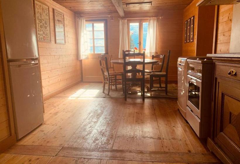 הוסטל Gîte Du Prilet