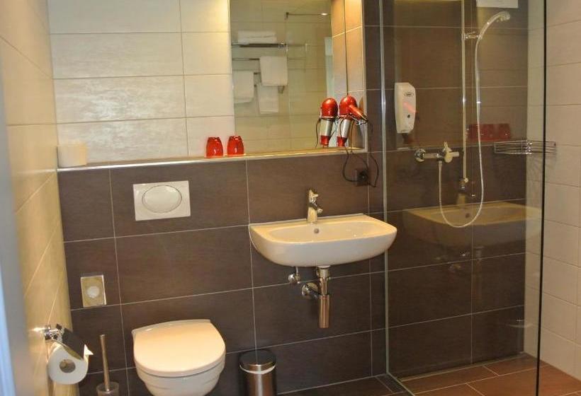 호스텔 Restaurant Jura