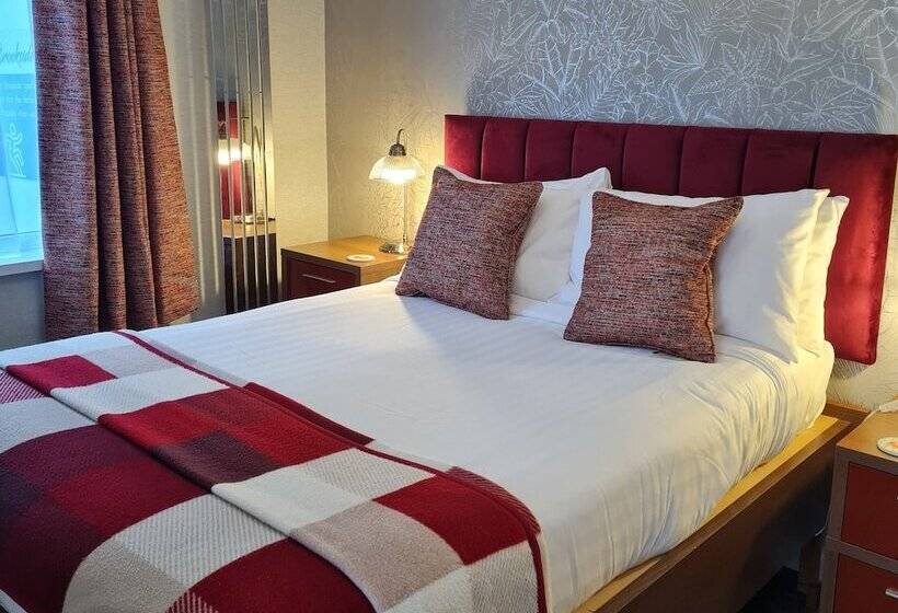 بنسيون Brookside Guest House & Mini Spa