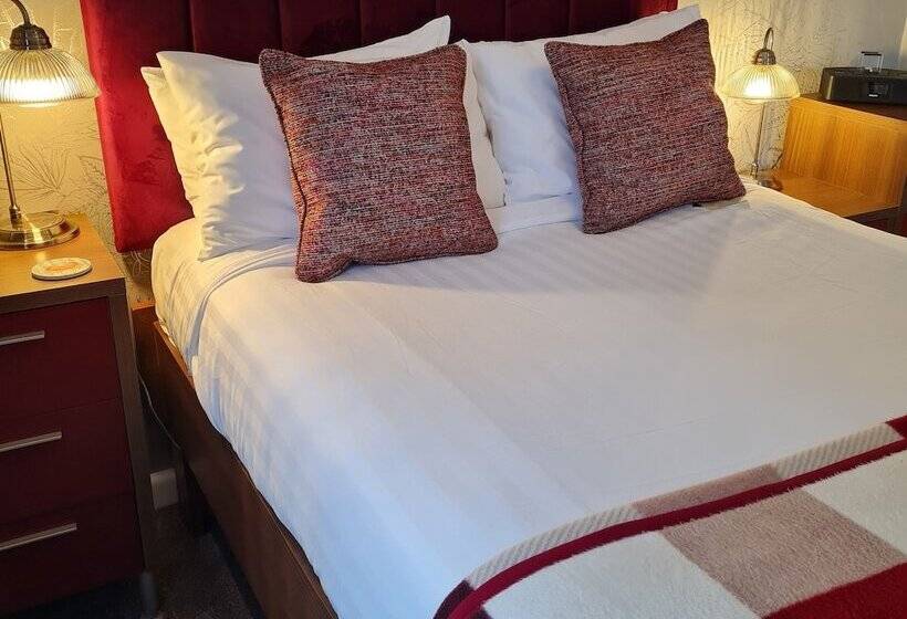 بنسيون Brookside Guest House & Mini Spa