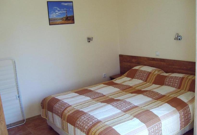 پانسیون Guest House Yug