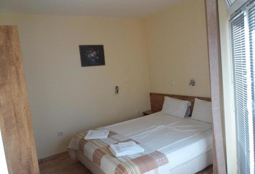 پانسیون Guest House Yug