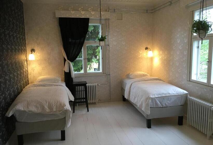 ペンション Guesthouse Kumpunen