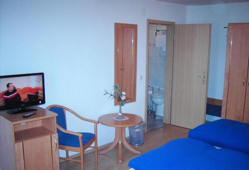 ペンション Hessisches Haus