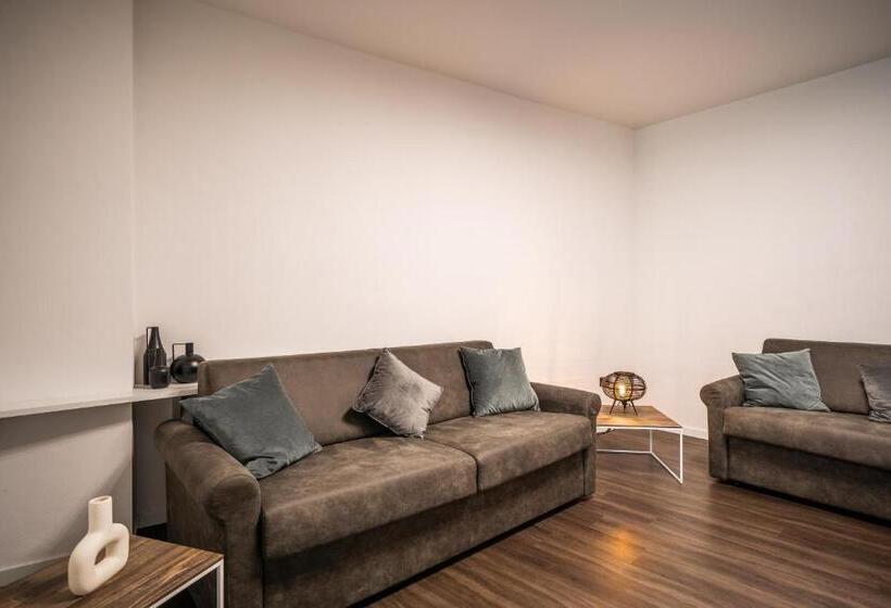 Appartamenti Vasco Renna Surf Center