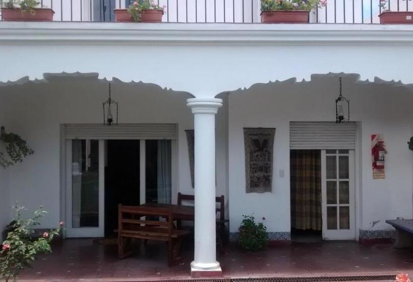 تختخواب و صبحانه Hostal Pueblo Andino