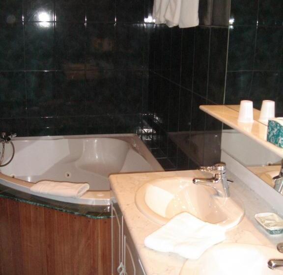 פנסיון Chambres D'hôtes Edoniaa