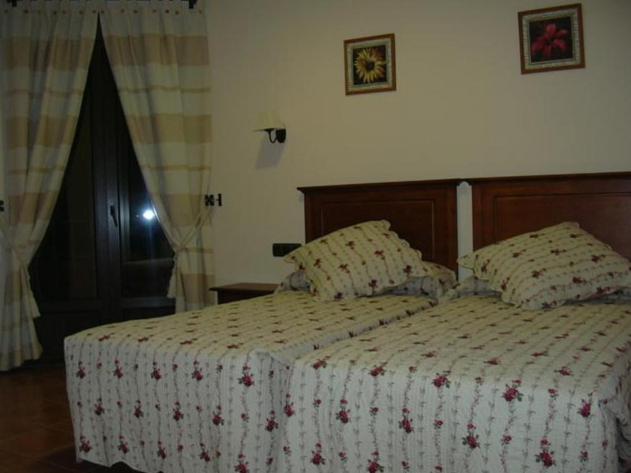פנסיון Hostal Camino Real