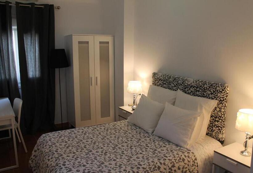 פנסיון Hostal Montilla Sotogrande