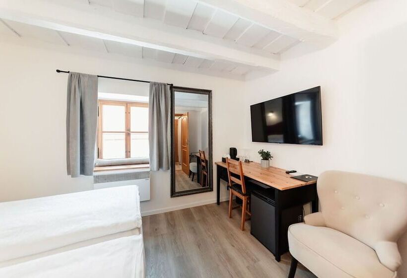 پانسیون Penzion Austis