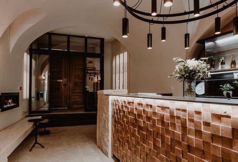 پانسیون Penzion Austis