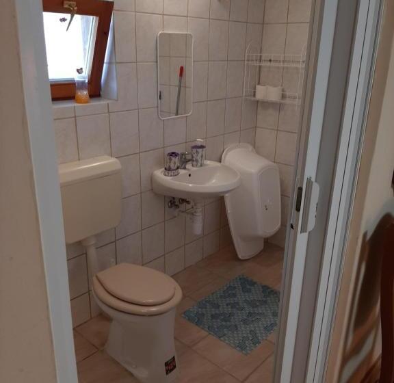 ペンション Váradi Apartman