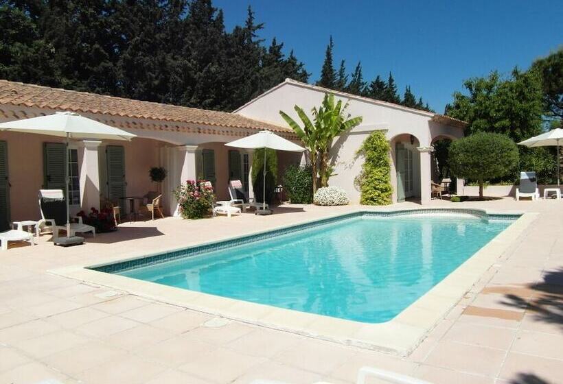 ベッドアンドブレックファースト Chambres D Hotes Hacienda Les Mimosas