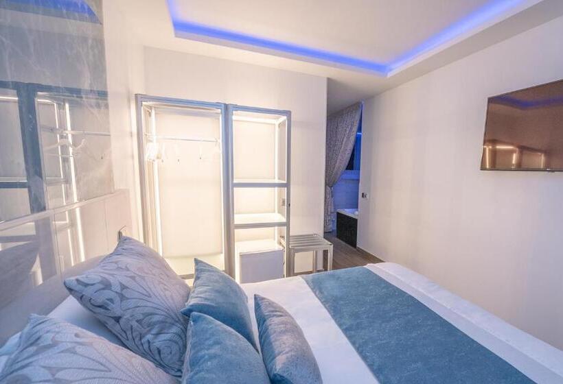 پانسیون Hostal La Carretera
