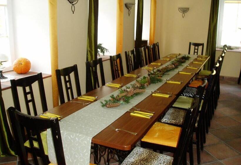 هاستل Gasthaus Zum Fuchs   Familie Andrä