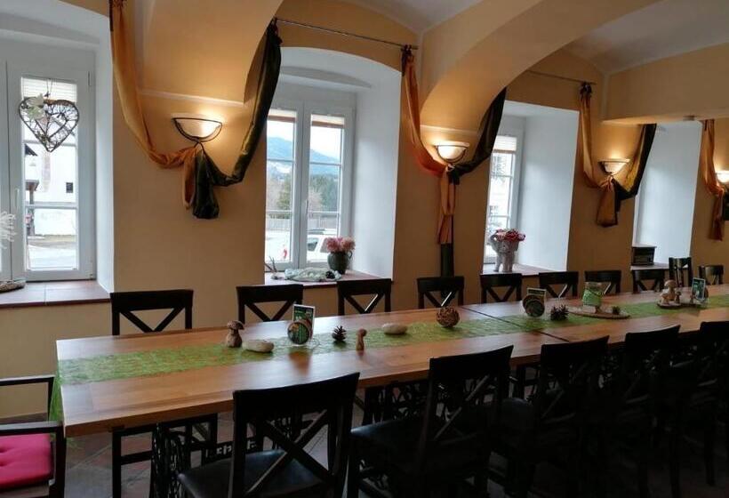 هاستل Gasthaus Zum Fuchs   Familie Andrä