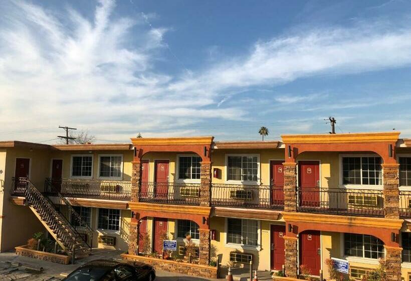 Flight Motel