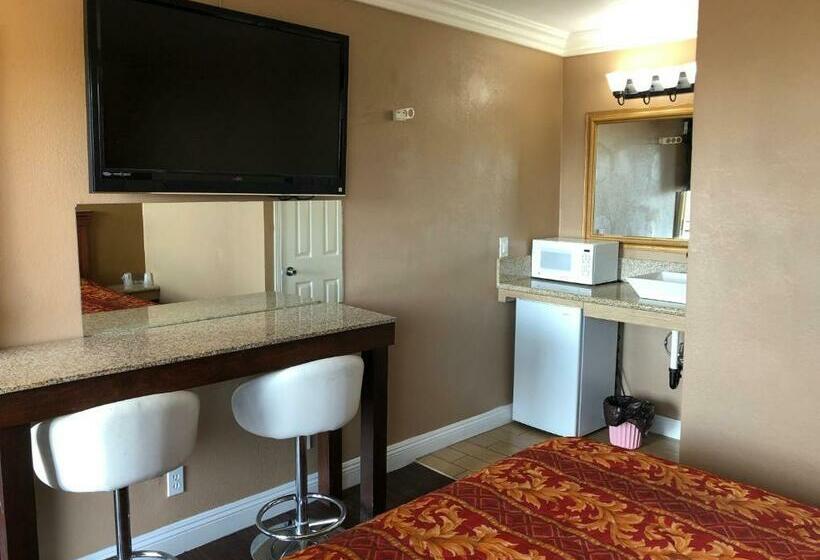 Flight Motel