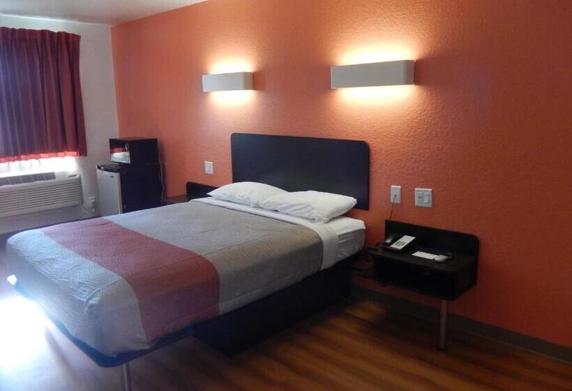 Motel 6moultrie, Ga