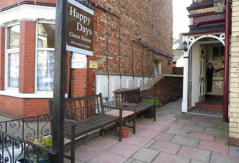 پانسیون Happy Days Guesthouse