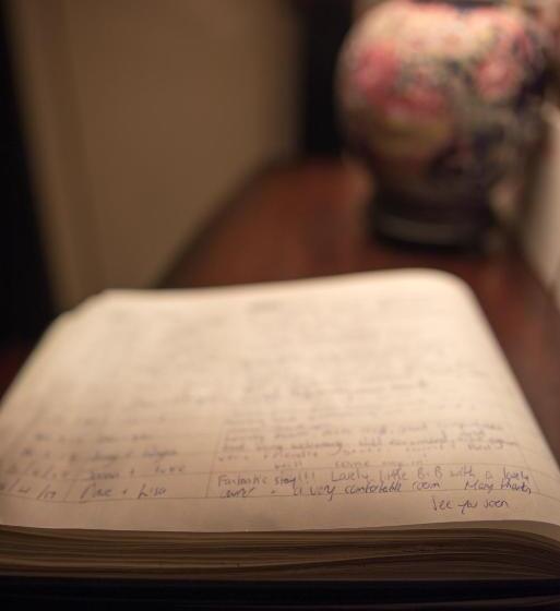 پانسیون Happy Days Guesthouse