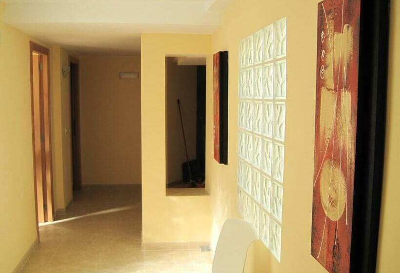 پانسیون Hostal Ducal