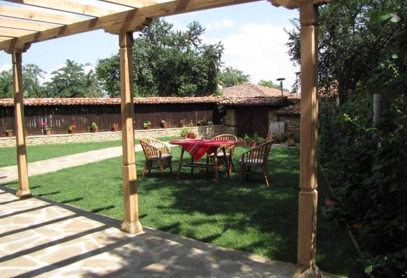 بنسيون Kenara Guest House