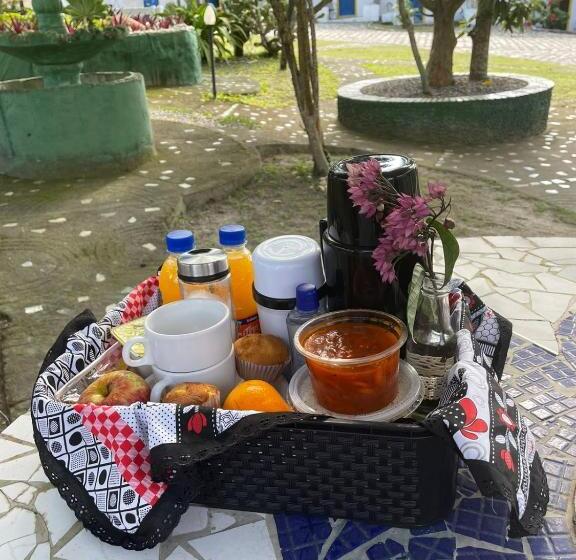 Пансион Pouzada Bom Clima   Servimos Cestas De Café Da Manhã   Melhor Custo Benefício Em Gravatá