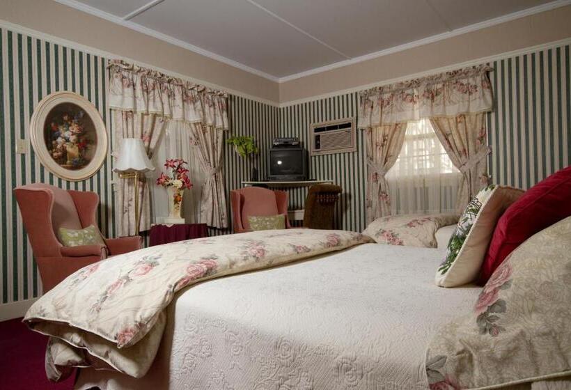 הוסטל Victoria's Historic Inn